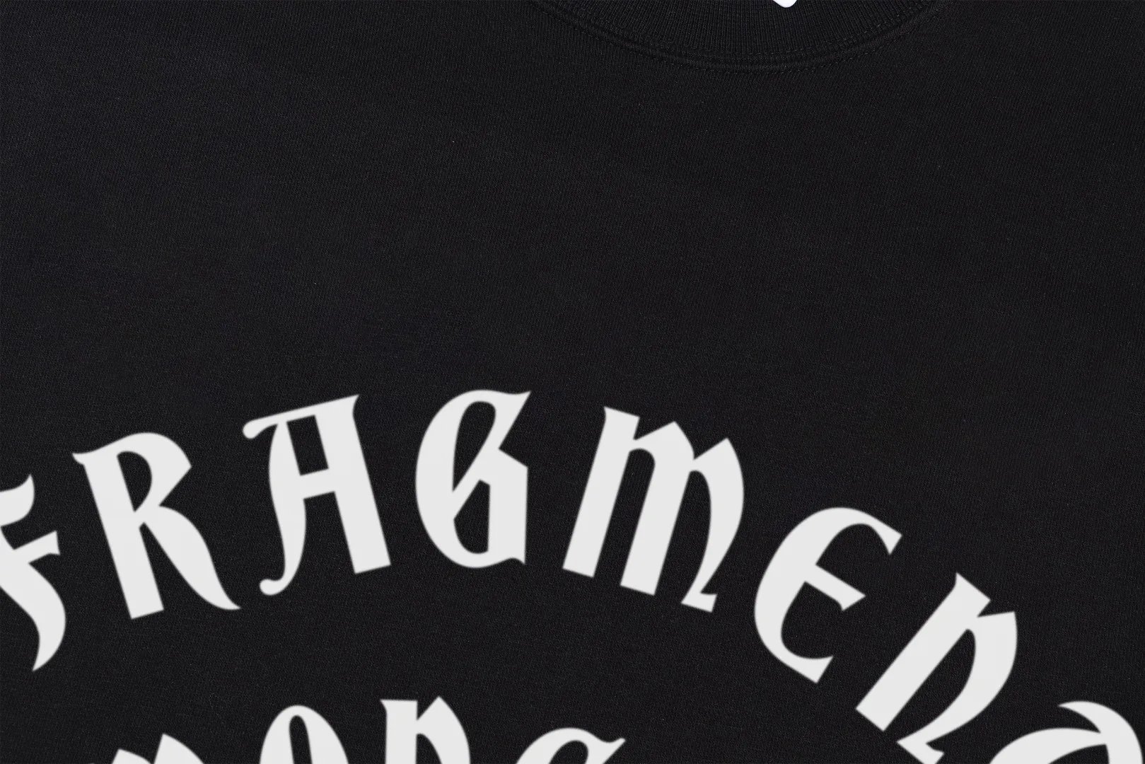 📦 📦 【 In Stock】 〖 𝐌𝐎𝐍𝐂𝐋𝐄𝐑~ 〗 440g ， ， Factory 2024FW ， Premium Breathable Same Style ：Black White Size：S M L XL 2XL